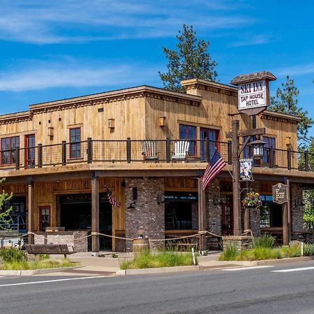Ski Inn Taphouse Hotel Sisters Esterno foto